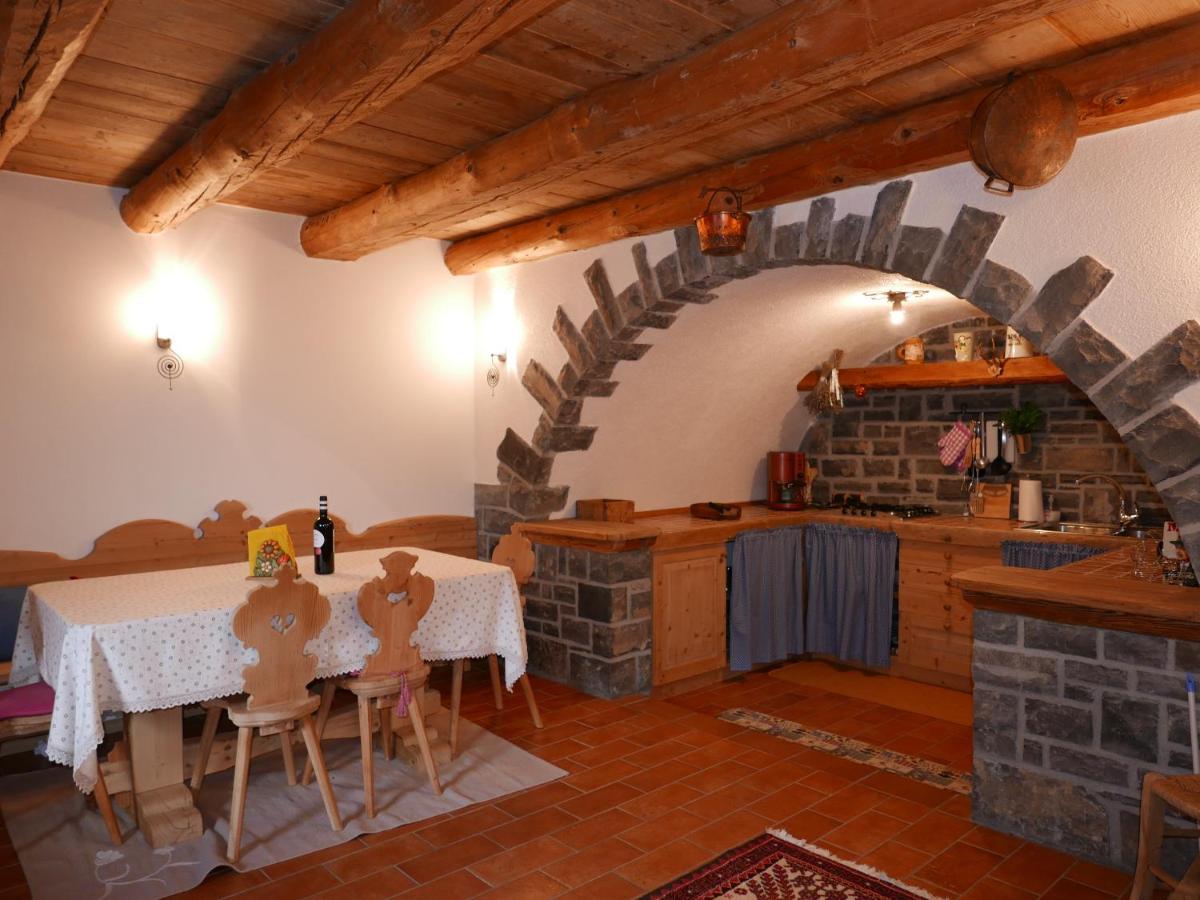 Rocca B&B Rocca Pietore Bagian luar foto